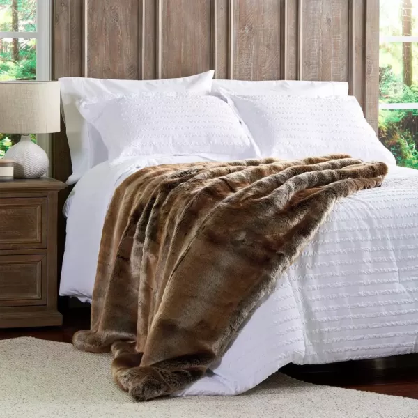 Lavish Home Oversized Premium Amber Brown Fashion Faux Marten Sable Hypoallergenic Throw Blanket