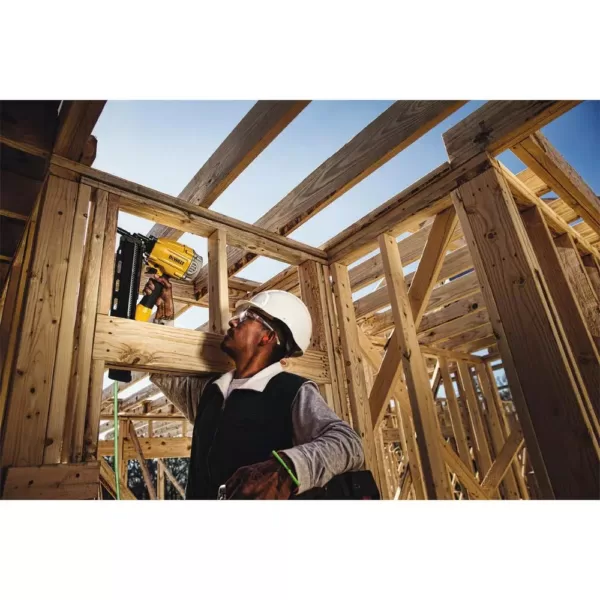 DEWALT Pneumatic 21-Degree Collated Framing Nailer with Bonus 3 in. x 0.131 in. Metal Framing Nails (2000-Pack)