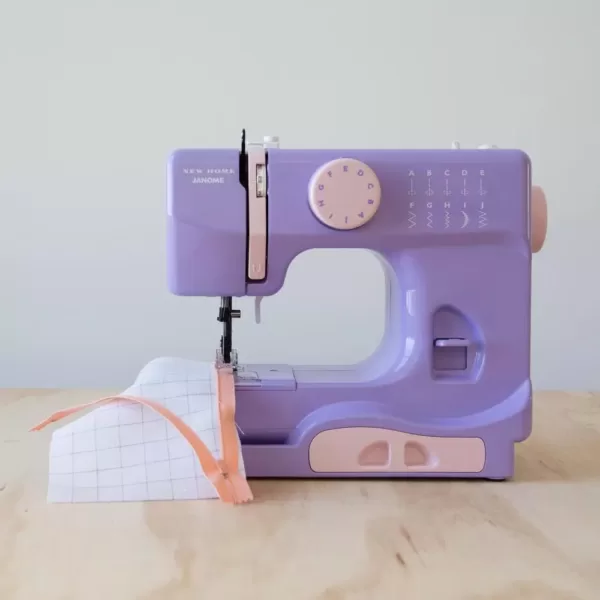 Janome Basic 10-Stitch Lady Sewing Machine