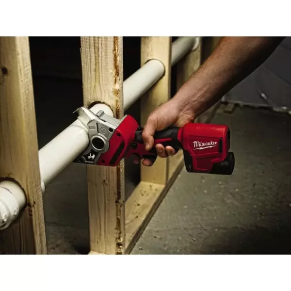 Milwaukee M12 12-Volt Lithium-Ion Cordless PVC Shear Kit with 1000 Lumens M12 Flood Light