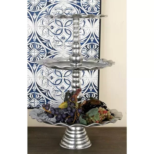 LITTON LANE 24 in. Polished Silver Aluminum 3-Tiered Round Wavy-Ribbon-Rimmed Tray Stand