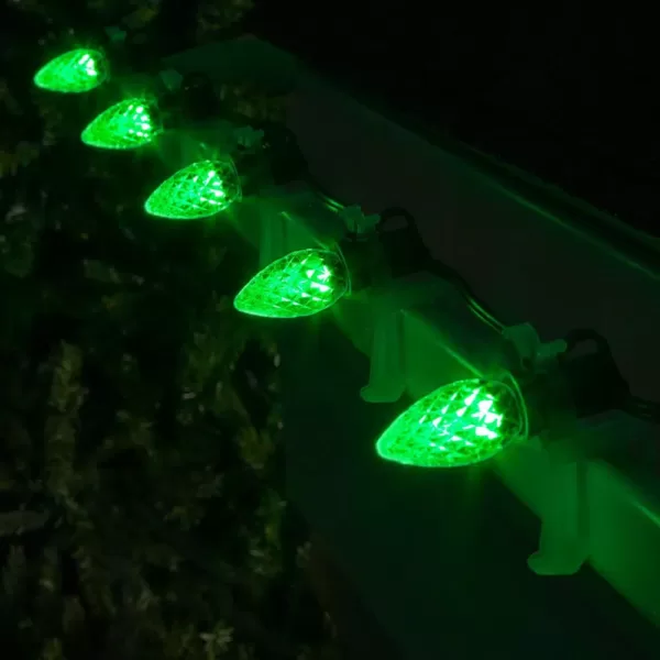 Wintergreen Lighting OptiCore C7 LED Green Faceted Christmas Light Bulbs (25-Pack)